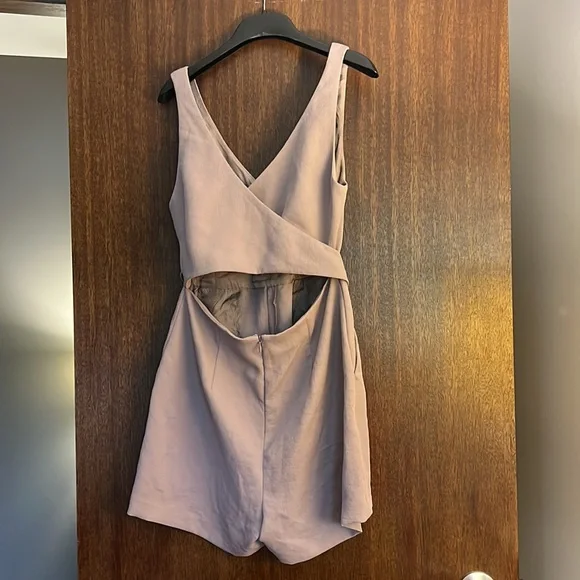 Wilfred Wrap Romper Size 6 in Mauve Pink - Picture 4 of 9